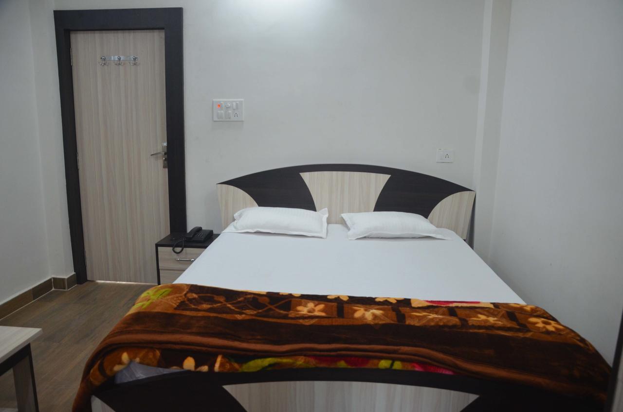 Hotel Pyara Palace Gaya Zimmer foto
